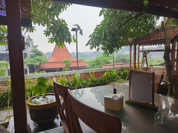 Resto Lesung Mas 1