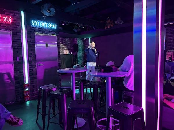 Lit Lounge Itaewon 릿라운지 이태원 4