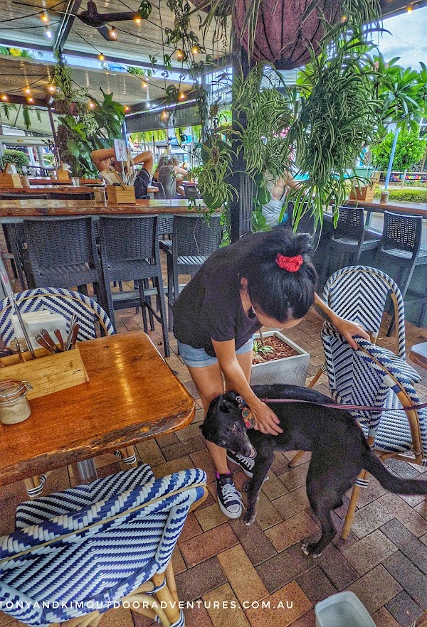 Sidewalk Cafe