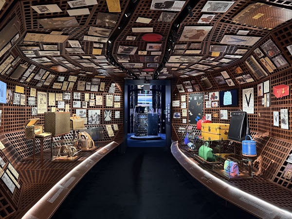 Louis Vuitton Visionary Journeys, LV The Place Seoul 4