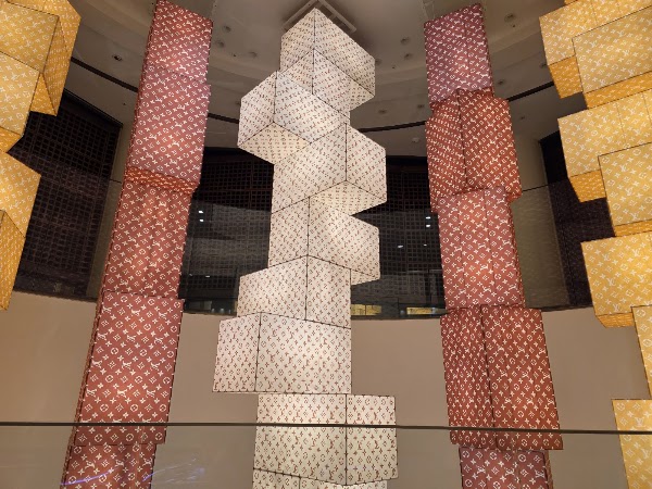 Louis Vuitton Visionary Journeys, LV The Place Seoul 3