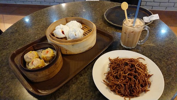 Fook Yuen Cafe & Bakery-Gaya Street 5