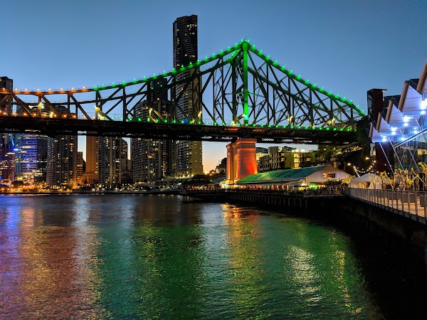 Howard Smith Wharves 4