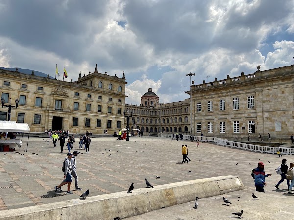 Plaza de Bolívar 4