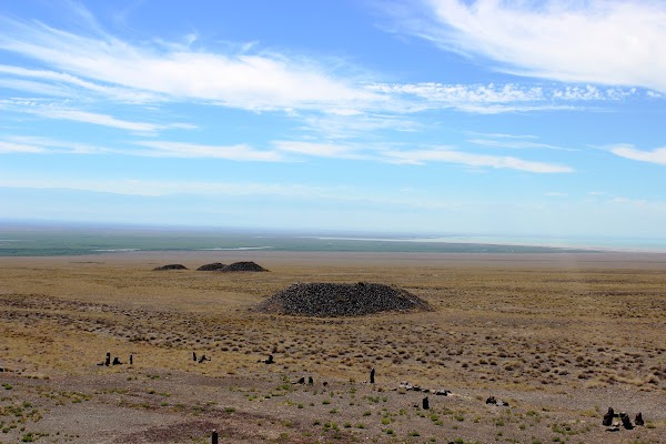 Sakskiye Kurgany Besshatyr (Saka Burial Mounds of Besshatyr)