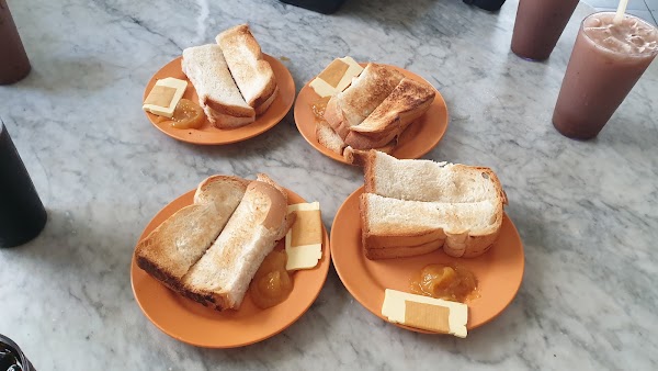 Yat lai Restaurant 悦来 5
