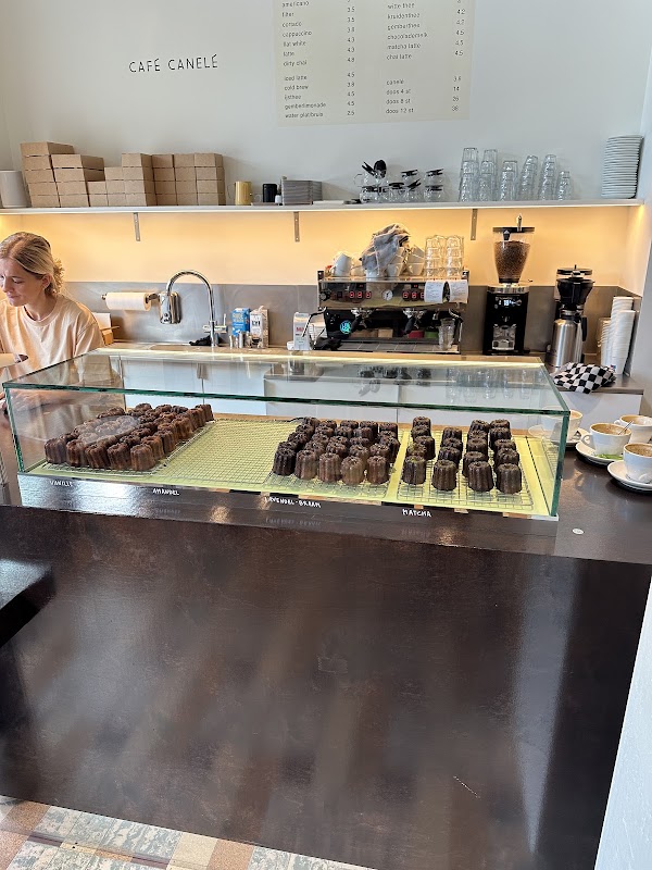 Café Canelé 1