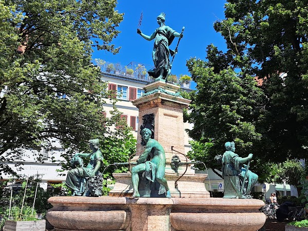 Altes Rathaus 3
