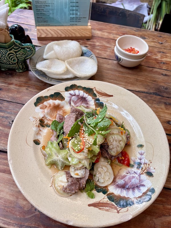 Nhà Tú - Việt Nam Restaurant 2