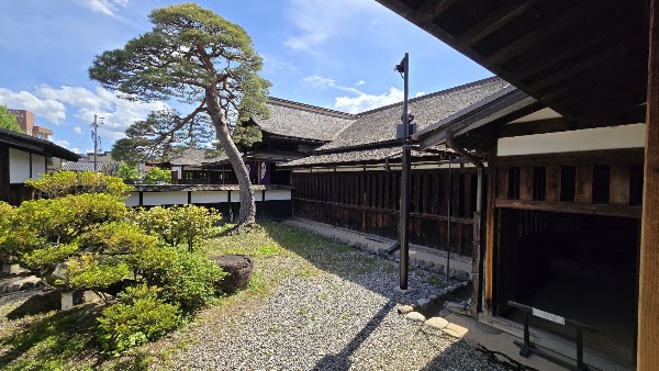 Takayama Jinya 4