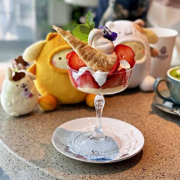 UFUFU COFFEE & SWEETS 5