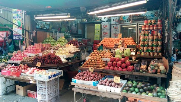 Khlong Toei Market 3