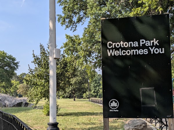 Crotona Park 5