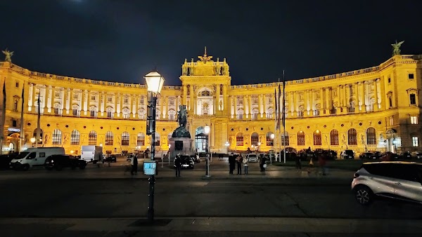 Heldenplatz 2