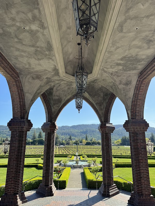 Ledson Winery & Vineyards 4