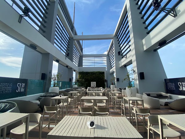 51 Sky Bar 4