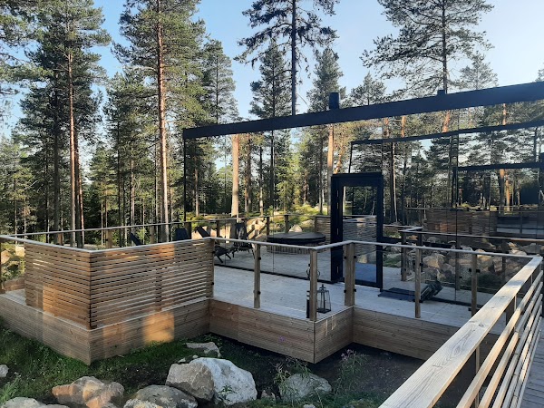 Invisible Forest Lodge