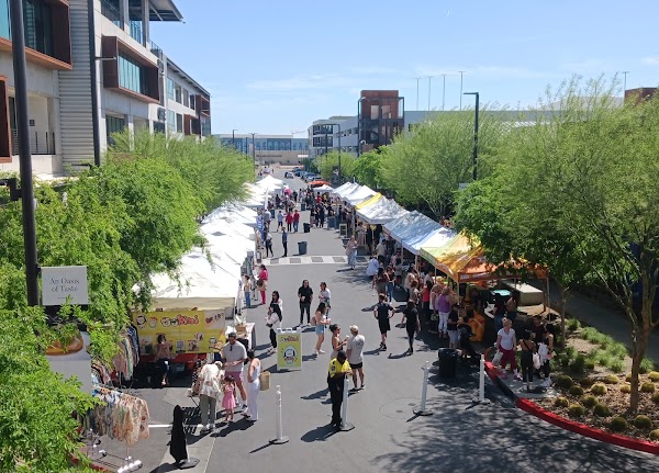 Uncommons Farmers Market 4