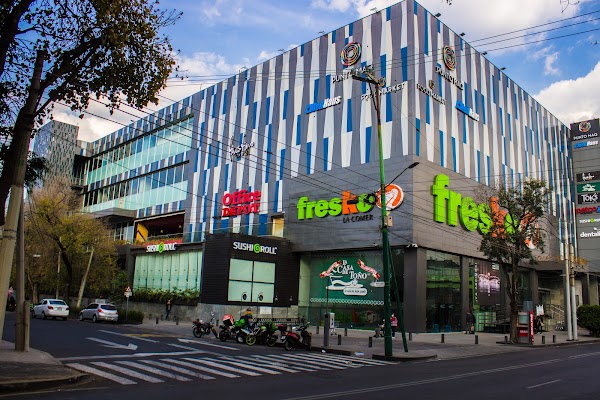 Centro Comercial Punto MAQ 1