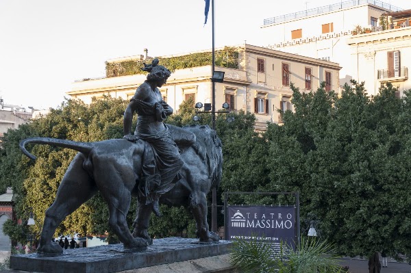 Piazza Giuseppe Verdi