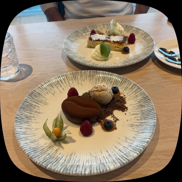 Hoven Restaurant 2