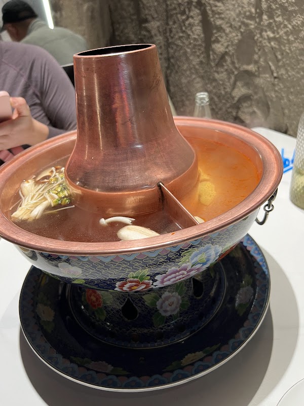Jubaoyuan Hot Pot Restaurant 4