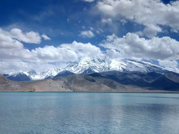Karakul Lake