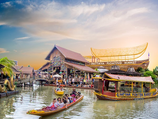 Pattaya Floating Market 5