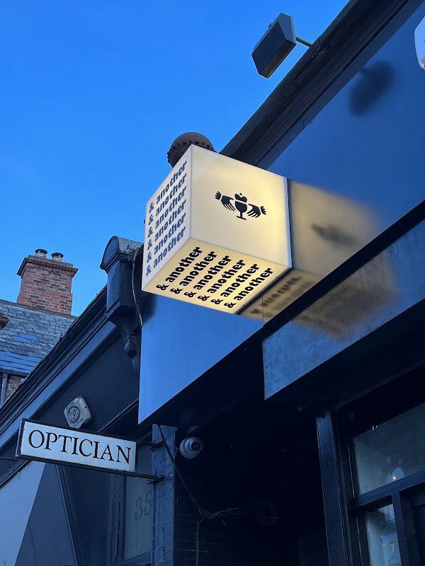 Fíon Eile - Wine Shop & Bar in Phibsborough