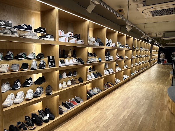 KICKS LAB. - キックスラボ 原宿店 4