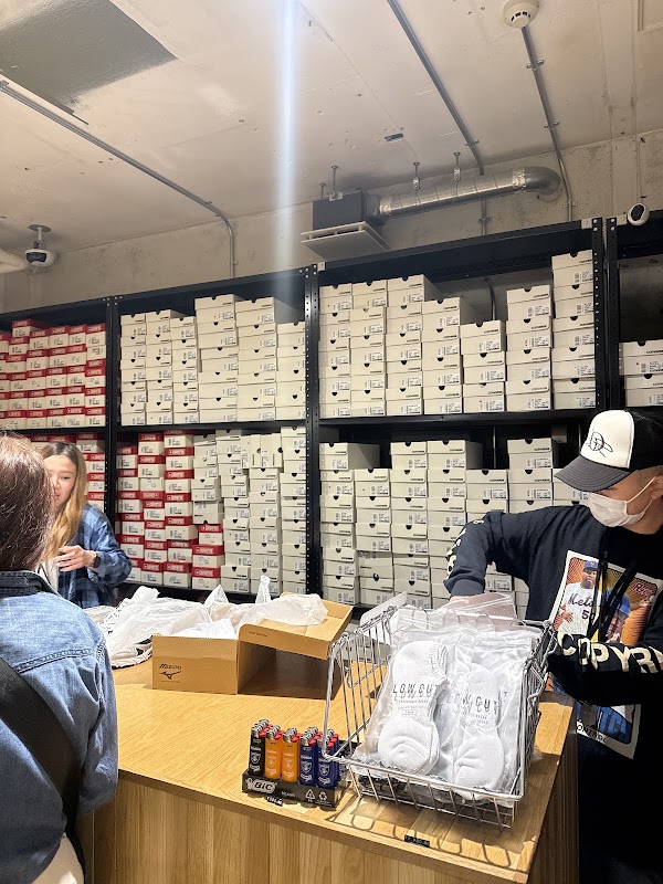 KICKS LAB. - キックスラボ 原宿店 3