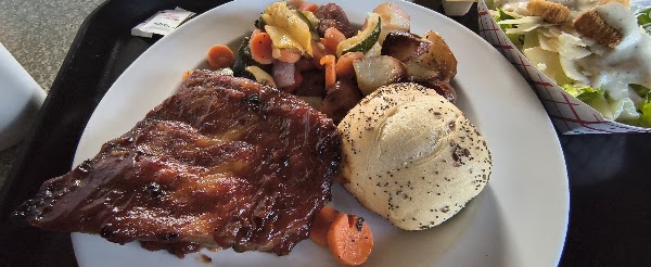 Peaks Restaurant 4