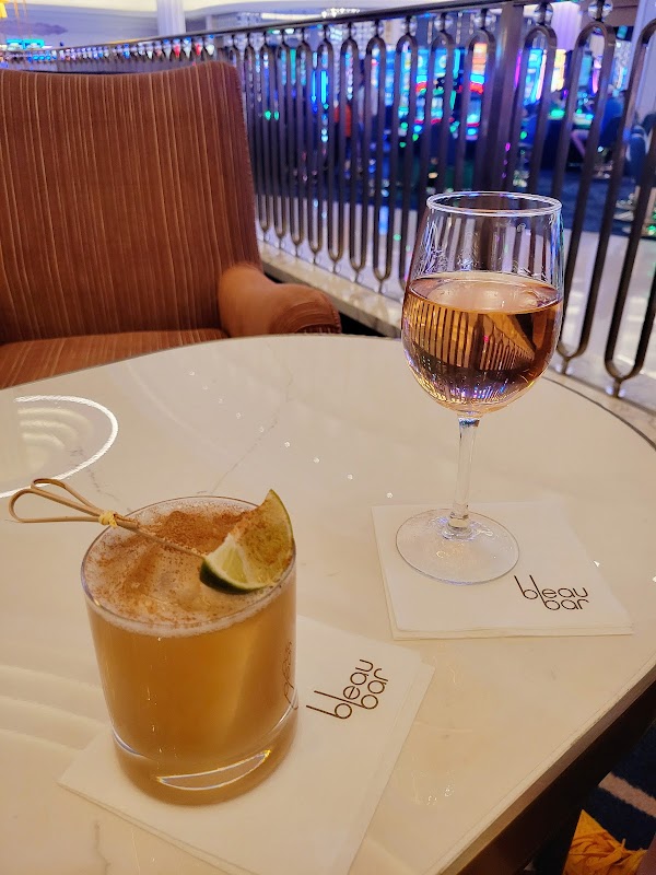 Bleau Bar 4