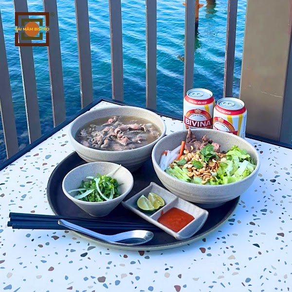 CÁI MÂM BISTRO 4