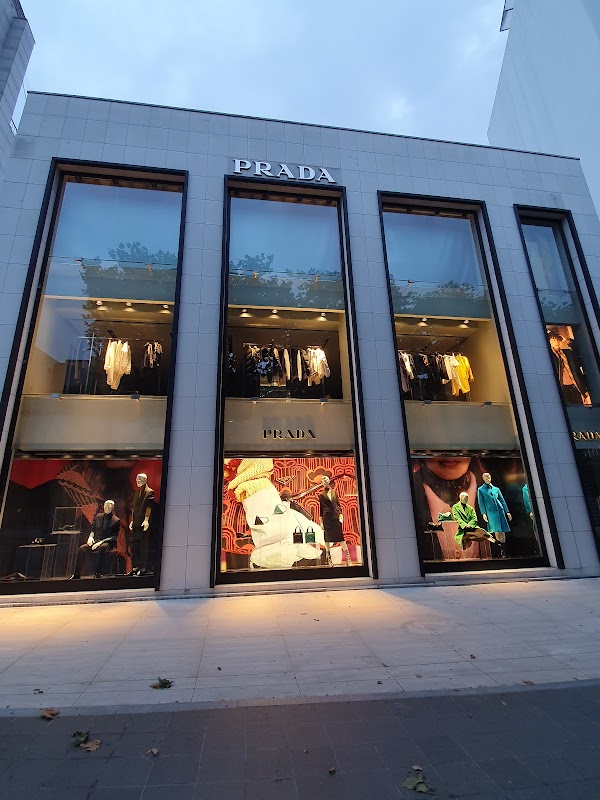 Prada Korea Seoul Cheongdam MJ 4