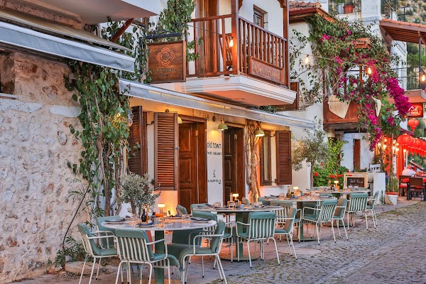 Old Town Hotel & Cafe