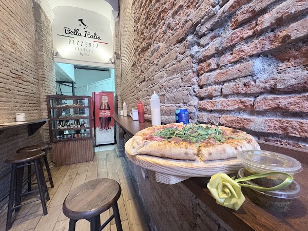 Bella Italia Pizzería Express