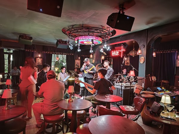Acoustic Bar - Ngô Thời Nhiệm 2
