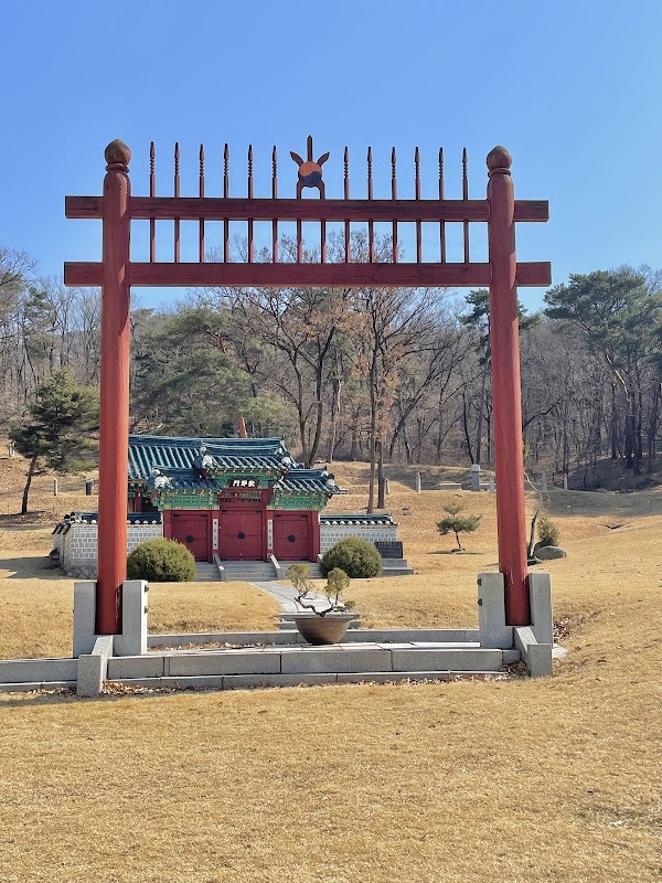 Cemetery of Prince Hwaui
