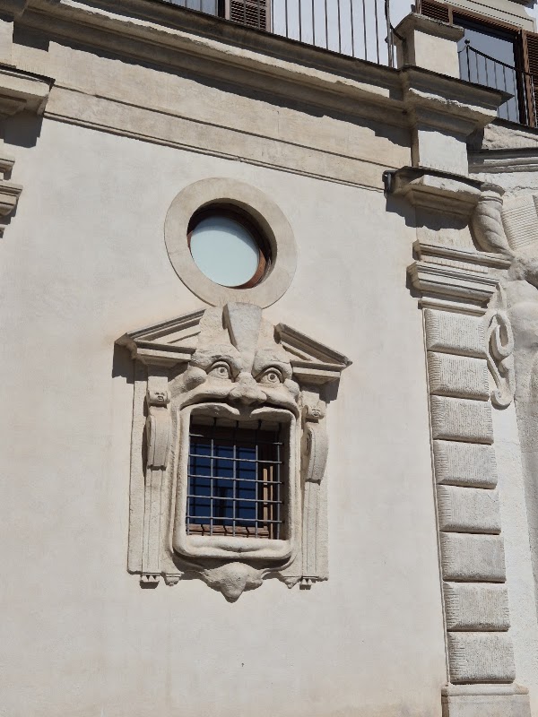 Palazzetto Zuccari 5