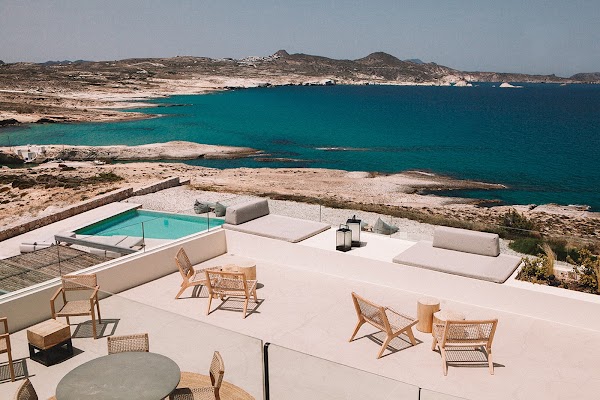 Domes White Coast Milos 4