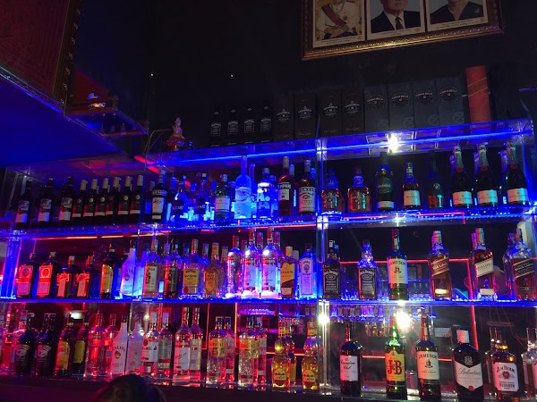 Boss BAR
