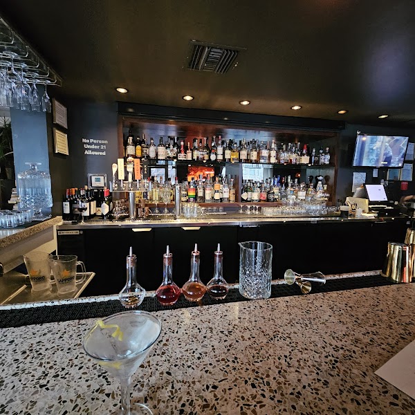 Laureate Bar & Lounge 1