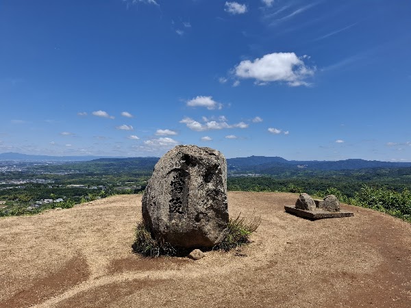 Wakakusayama Hill 3