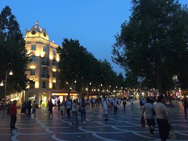Nizami Street 3