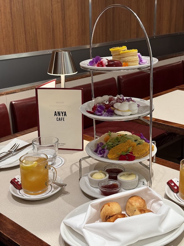 Anya Cafe 3