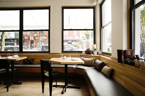 Leland Eating and Drinking House