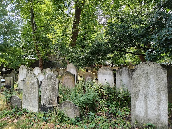 Bunhill Fields Burial Ground 5