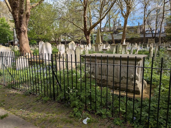 Bunhill Fields Burial Ground 4