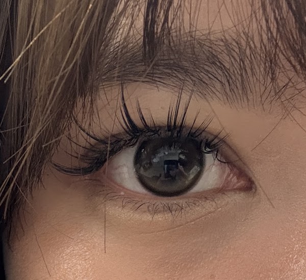 Glam Eyelash 5